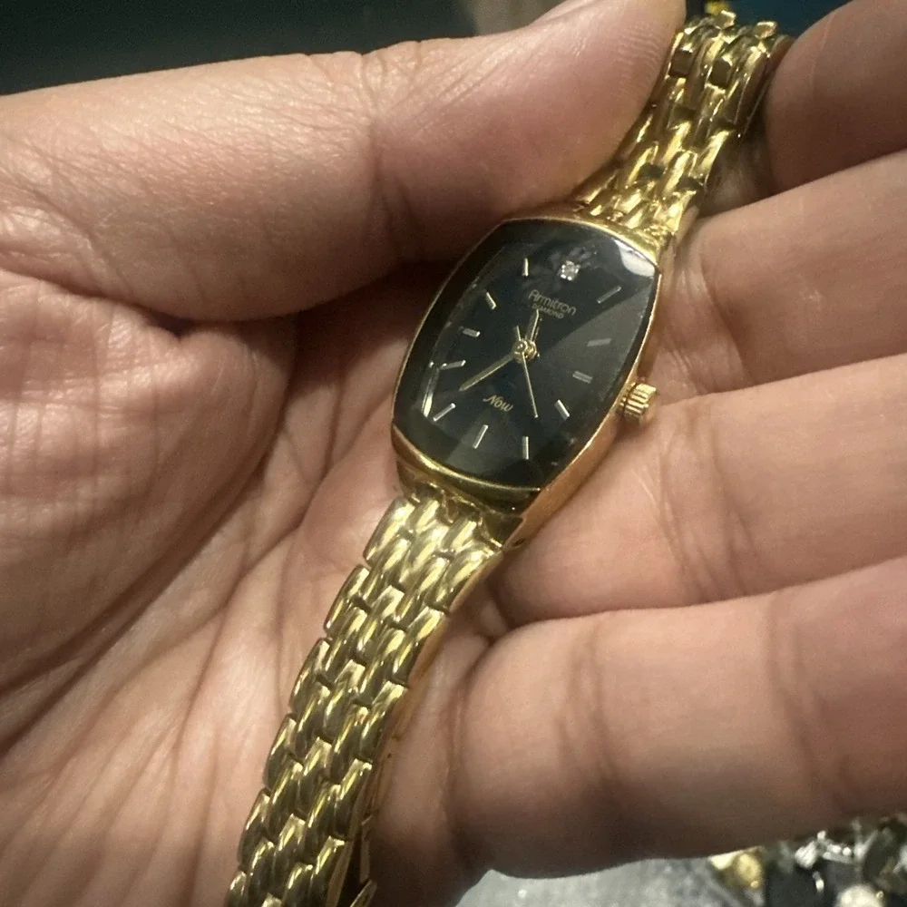 Working Armitron Now Ladies Watch Gold With Black Dial 21mm Fit 7.5in Steel Runs